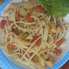 A picture of Spaghetti in vegitable.