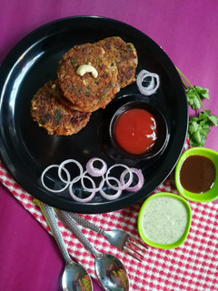 शाही राजमा कबाब (Shahi Rajma Kebab recipe in hindi) रेसिपी मुख्य फोटो
