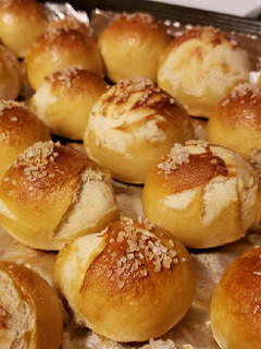 A picture of Pretzel Bites.