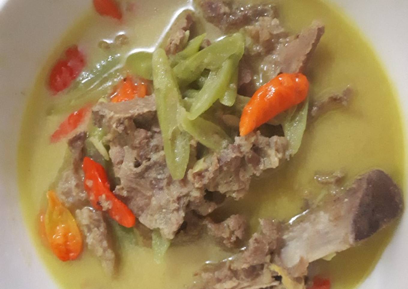 Daging sapi cincang kuah buncis