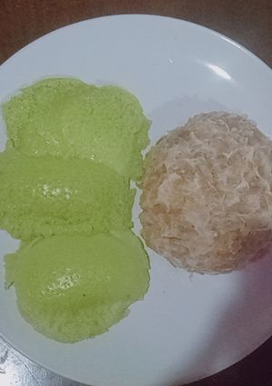 รูปของ ข้าวเหนียวมูน คีโต และสังขยาใบเตย คีโต