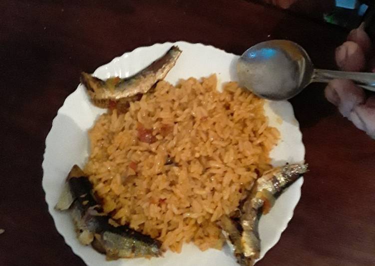 طبق ارز بالسمك السردين