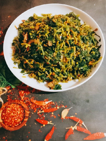 Resep "Tumis bunga pepaya daun ubi"👍😘❤️ yang Lezat Sekali