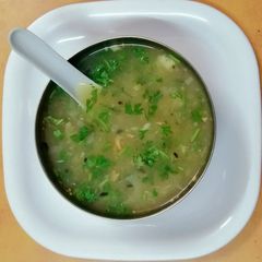 A picture of Drumstick soup.
