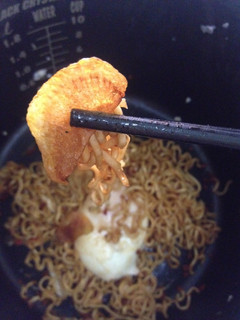 Foto resep Mie goreng rice cooker ala anak kos