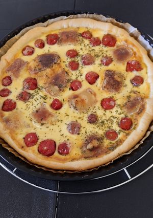 Une photo de Tarte moutarde tomate et chèvre 🐐🍅
