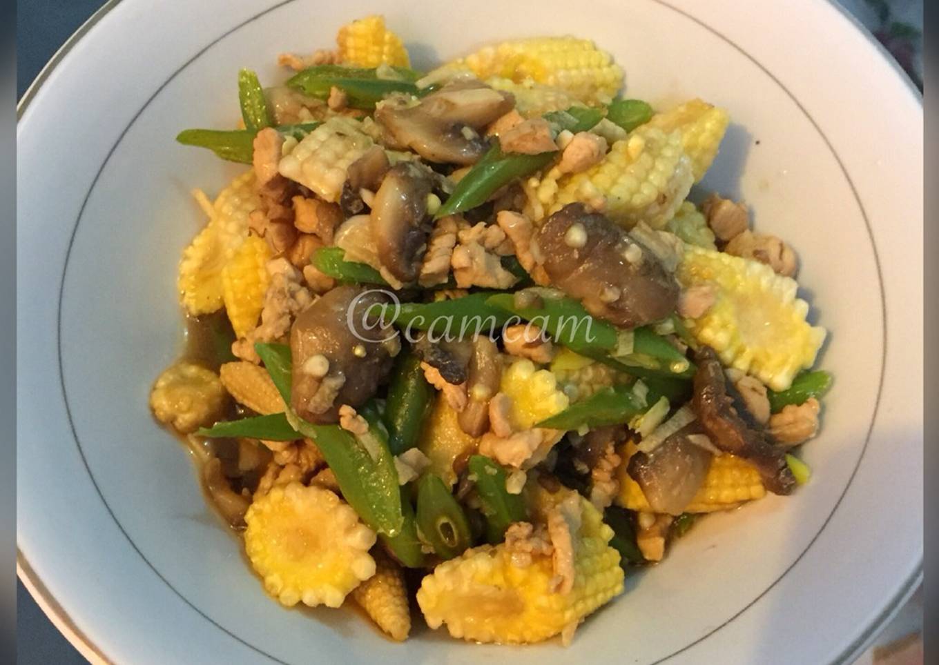 Putren jamur ayam cincang