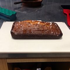 A picture of Mum’s Lemon Drizzle Cake.