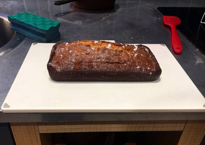 Mum’s Lemon Drizzle Cake