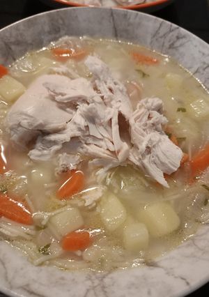Φωτογραφία της συνταγής 🍲 Εύκολη “Γιατροσούπα” με Κοτόπουλο & Λαχανικά