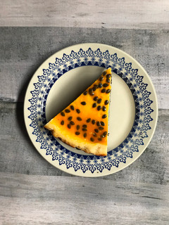 Una foto de Cheesecake de Maracuyá