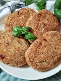 Zdjęcie przepisu Kotlety mielone, drobiowo pieczarkowe.