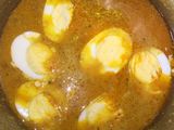 வறுத்து அரைத்த முட்டைகுழம்பு