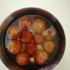 A picture of Bread gulab jamun.