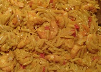 How to Prepare Tasty Turmeric Shrimp Rice Pilaf