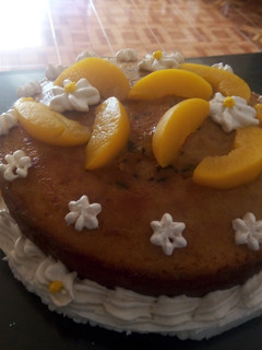 Una foto de Torta una libra con yogurt de fresa