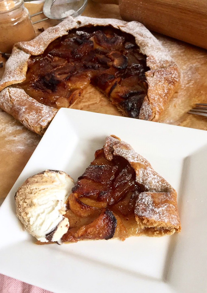Una foto de Galette de manzana