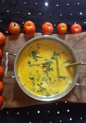 સરગવા ની કઢી (Saragva Kadhi Recipe In Gujarati) રેસીપી મુખ્ય ફોટો