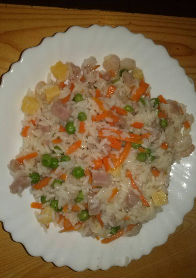 Una foto de Arroz tres delicias