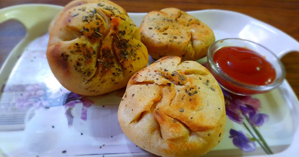 घर के बनाये easy and simple 5 पिज़्ज़ा बॉम्ब (pizza bomb recipe in hindi रेसिपीज . पिज़्ज़ा बॉम्ब (pizza bomb recipe in hindi Recipes in hindi - Cookpad