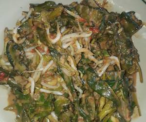 Resep mudah Rujak kangkung pedas bumbu kacang Paling Enak