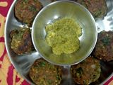 पालक भजी (Palak Bhajji Recipe In Marathi)