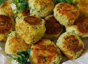 Foto di Polpette di quinoa zucchine e provola dolce
