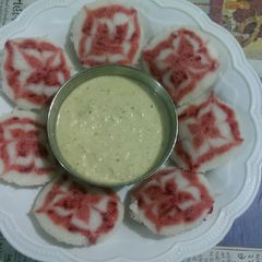 A picture of Beetroot Idli.