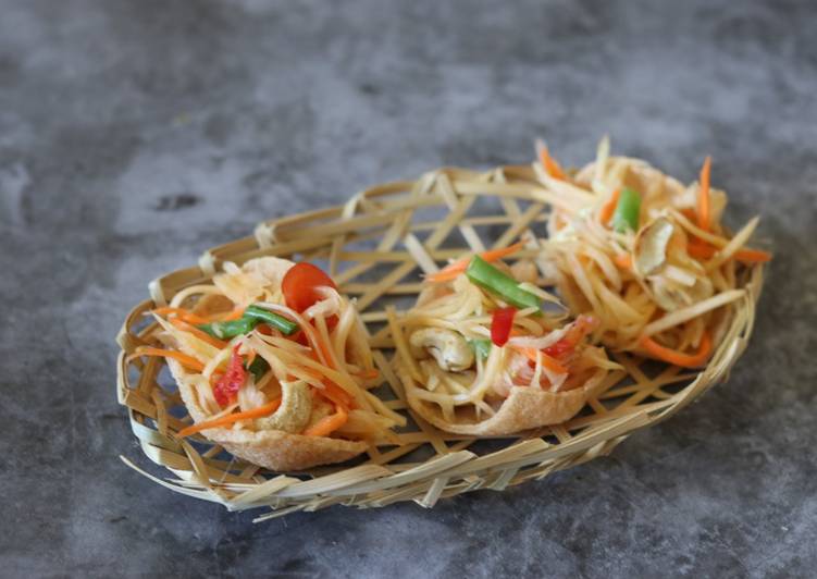 Easiest Way to Make Ultimate Som Tum Thai spicy salad 🌶 🥗
