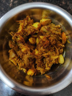 कटहल की मसालेदार सब्जी (kathal ki masaledar sabzi recipe in Hindi) रेसिपी मुख्य फोटो