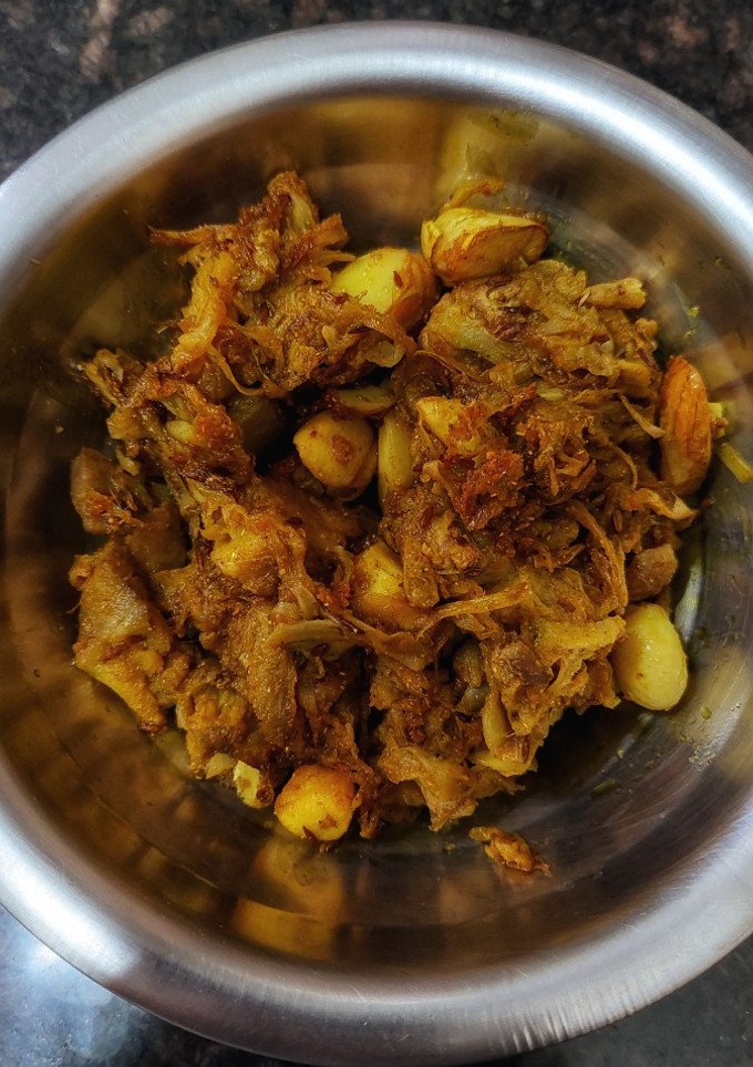 कटहल की मसालेदार सब्जी (kathal ki masaledar sabzi recipe in Hindi) रेसिपी मुख्य फोटो