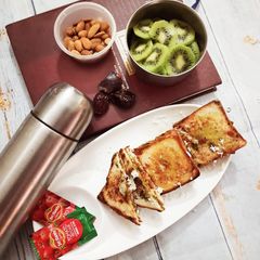 A picture of Veggies pocket sandwich.