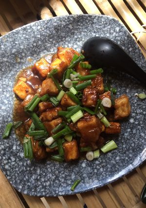 Hình của món Đậu Hũ Sốt Me.