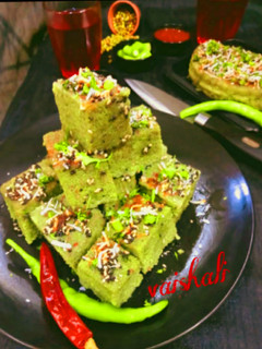 મગ મસાલા ઢોકળા (Moong Masala Dhokla Recipe In Gujarati) રેસીપી મુખ્ય ફોટો