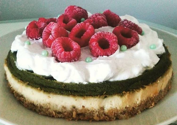 Cheesecake de chocolate blanco y té matcha