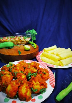 બટાકા ભૂંગળા અને મુરમુરીભેળ(Bataka bhungala with Murmuri bhel) રેસીપી મુખ્ય ફોટો