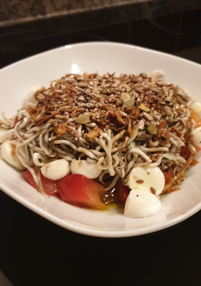 Una foto de Ensalada rápida de "gulas"