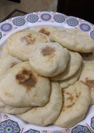 صورة لوصفة خبز عربي بالمقلاة