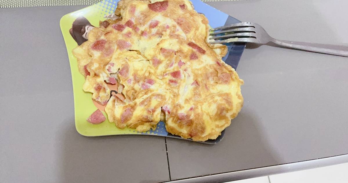 Tortilla de huevo con hot dog Receta de Ventanadepapel Cookpad