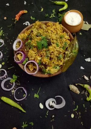 A picture of Khandeshi Masala Khichdi.