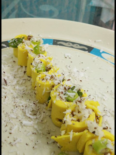 ખાંડવી(khandvi recipe in Gujarati) રેસીપી મુખ્ય ફોટો