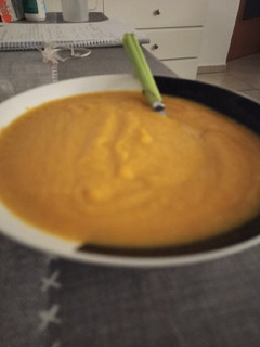 Una foto de Crema de boniato y manzana Mambo