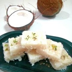 A picture of Fresh Coconut burfi.