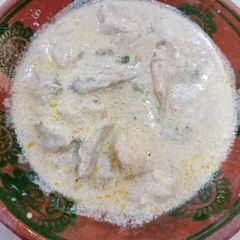 A picture of Makhni chicken (handi).