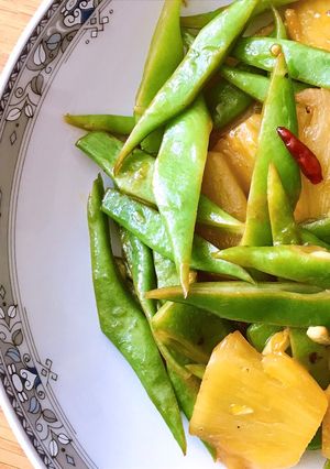 Hình của món 🌱 Đậu Que Dẹp Xào Khóm Chay (Vegan).