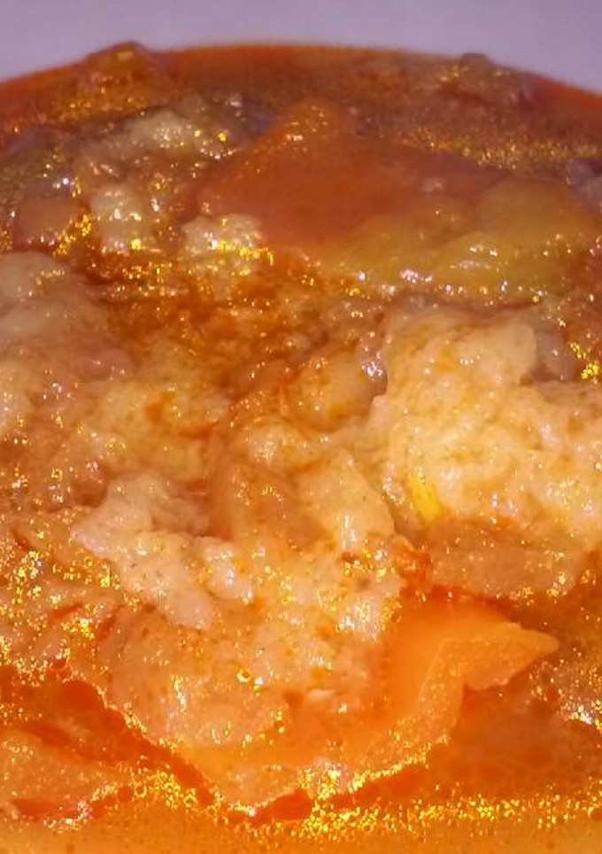 Una foto de Sopas de ajo con tomate y pimiento