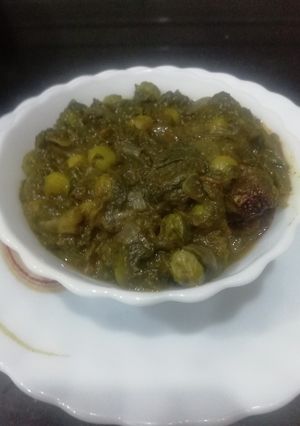 A picture of Palak Matar.