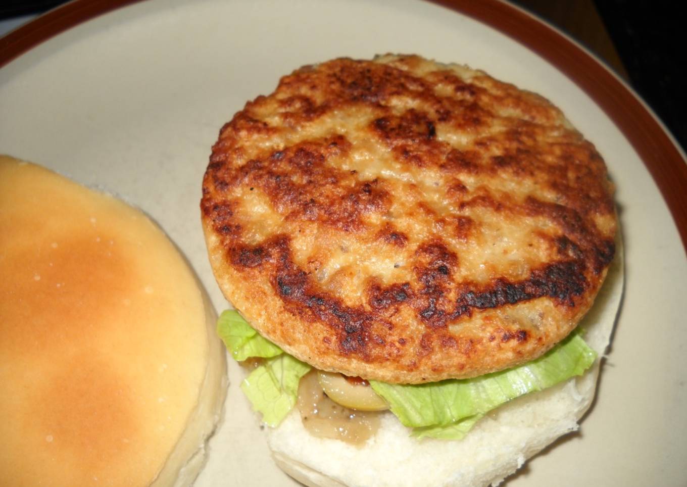 Sándwich Fat recargado de hamburguesa de pollo casera