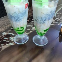 A picture of PISTACHIO (pista) Faluda.