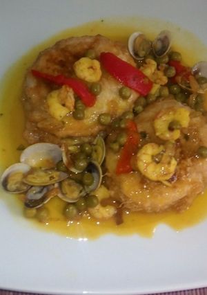 Una foto de Pescado En Salsa